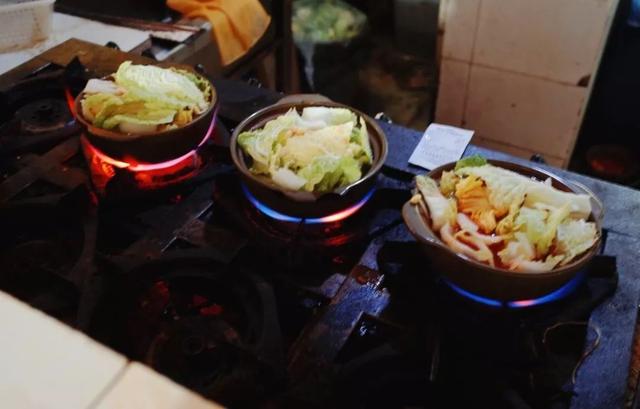 砂锅的用途和好处，砂锅的用途和好处特点（贵州人的冬天缺它不可）