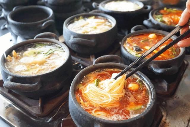 砂锅的用途和好处，砂锅的用途和好处特点（贵州人的冬天缺它不可）