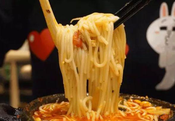 砂锅的用途和好处，砂锅的用途和好处特点（贵州人的冬天缺它不可）