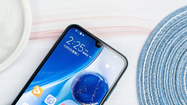 华为畅享10s，华为畅享10s是快充吗（适合年轻人的千元新标杆）