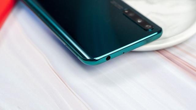 华为畅享10s，华为畅享10s是快充吗（适合年轻人的千元新标杆）