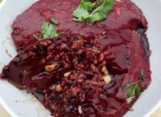 熟肉是什么意思，动漫熟肉是什么意思（一场鲜血淋漓的“生吃”）