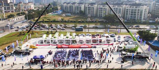 南充工程机械 川渝建设方兴未艾 中国重型工程机械大鳄年会移师四川南充