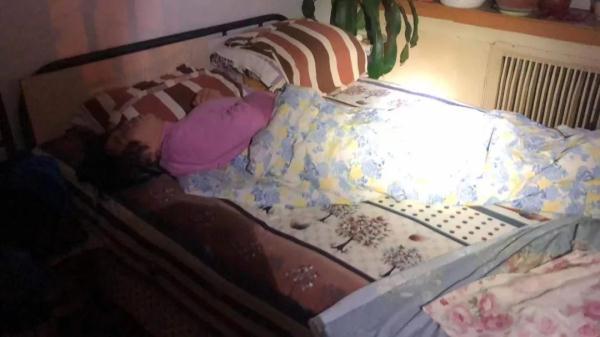 煤气有味道吗，报警后发现楼下有人被熏倒……