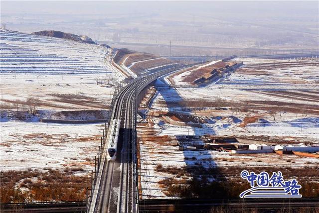 京张高铁线路图，京张高铁多少站（京张、张呼高铁的高清大图）