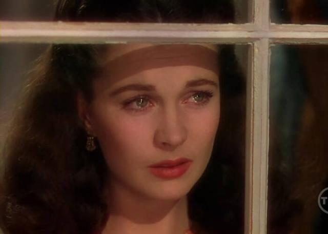 宝莲高黛个人资料，宝莲高黛图片（永失挚爱后变成一个疯女人）