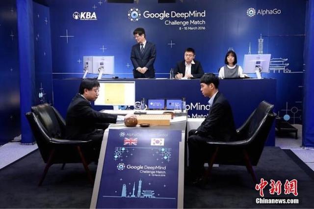 alphago围棋人机大战，李世石退役战1：0领先