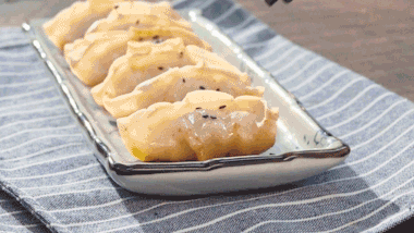 吃饺子的来历，包饺子的来历和风俗（冬至丨今天为什么要吃饺子）