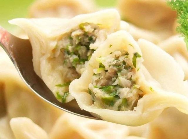 吃饺子的来历，包饺子的来历和风俗（冬至丨今天为什么要吃饺子）