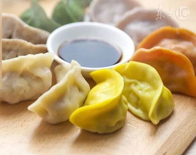 吃饺子的来历，包饺子的来历和风俗（冬至丨今天为什么要吃饺子）