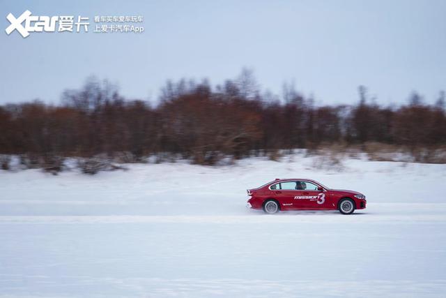 驾驶雪地摩托车技巧有哪些，驾驶雪地摩托车技巧有哪些视频（BMW带你在零下三十度的户外嗨）