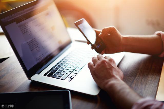 电脑长时间不关机，电脑长时间不关机会不会有影响（长时间不关机毁电脑吗）