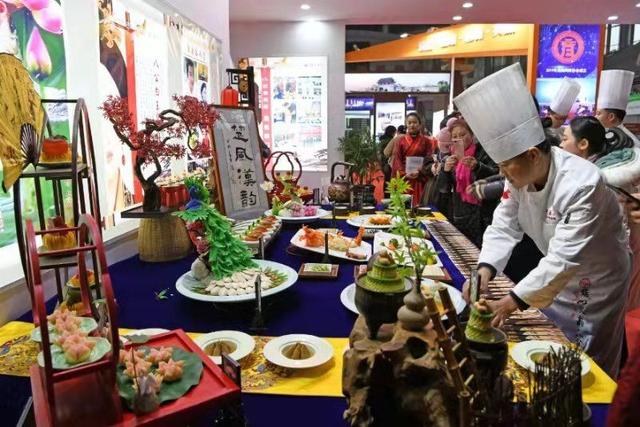 淮南有什么好玩的地方，淮安哪里有好玩的地方（淮南豆制品展销会28个项目集中签约）