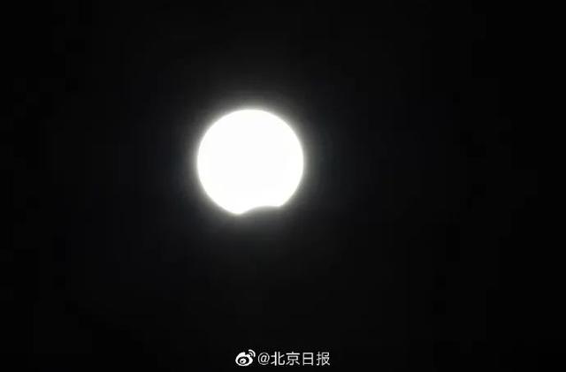 天狗食日是什么意思，天狗食日是什么意思画图表示（看，天狗食日）