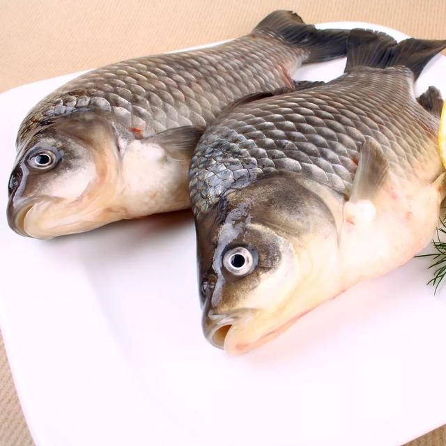 低嘌呤食物一览表，嘌呤高的食物一览表（最新食物嘌呤排行榜）