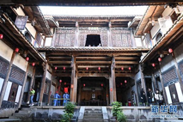 大型夯土古民居——福建永安安贞堡