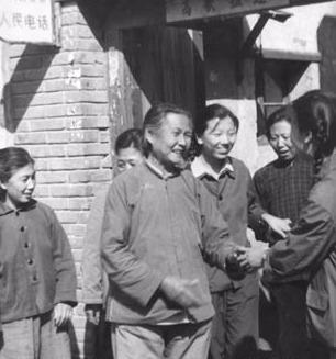 什么是公用电话，公用电话怎么说（曾是一个时代服务精神的缩影）