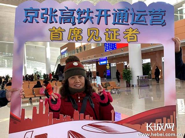 京张高铁多少站，京张高铁共有多少站（看，京张高铁来了）
