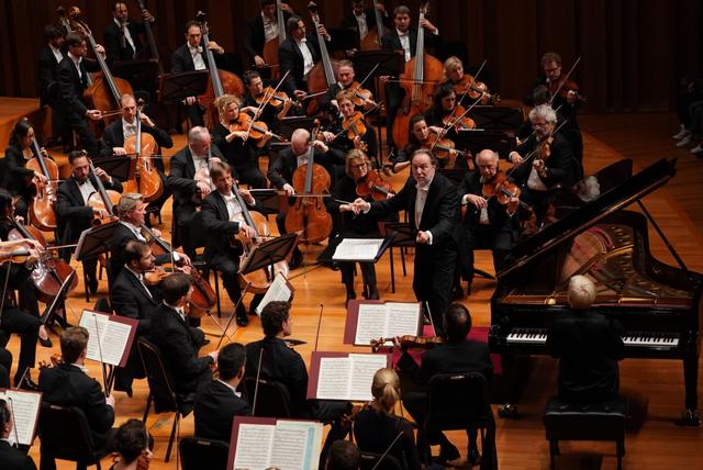 卢塞恩造型与艺术学院入学要求是什么，新京报年度演出榜投票丨2019最佳演出