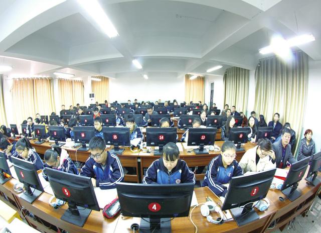 贺昌中学高中部，贺昌中学（硕果累累傲杏坛）