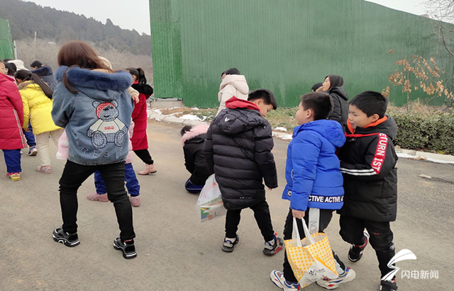 智力迟缓的孩子上特殊学校，智力发育迟缓的孩子怎么训练（厦门历城区里仁学校师生走进星神特殊儿童关爱中心）