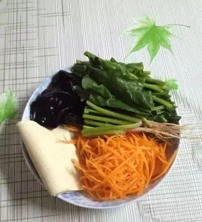 宝宝辅食搭配表，宝宝辅食8-12月辅食参考表（进贤的宝妈们赶快学起来）