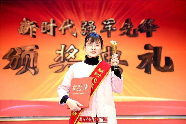 爷爷为我打月饼串词，急求！！！智商文采高的人请进入，帮我想想有什么...（还来了一群最美军嫂......）
