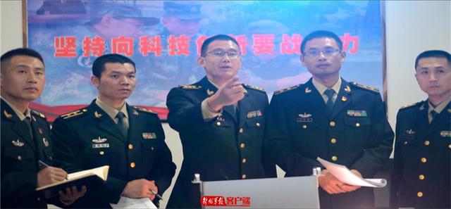 爷爷为我打月饼串词，急求！！！智商文采高的人请进入，帮我想想有什么...（还来了一群最美军嫂......）