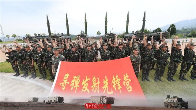 爷爷为我打月饼串词，急求！！！智商文采高的人请进入，帮我想想有什么...（还来了一群最美军嫂......）