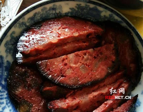 猪血丸子怎样做才正宗，网络述年丨猪血丸子