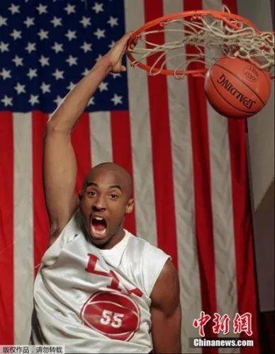 科比退役赛比分情况，科比退役赛比分多少（NBA传奇猝然谢幕）