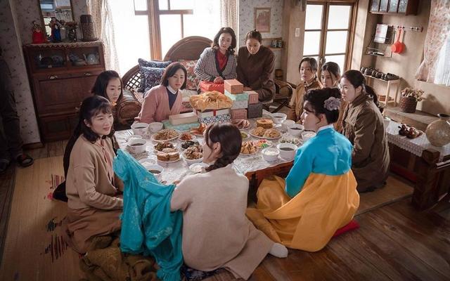 韩剧完整的爱剧情，剧情爱情韩剧（猎奇感与浪漫化成就了这部剧）