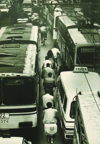凤凰、永久、二八车，那些年满街的自行车，您还记得吗？