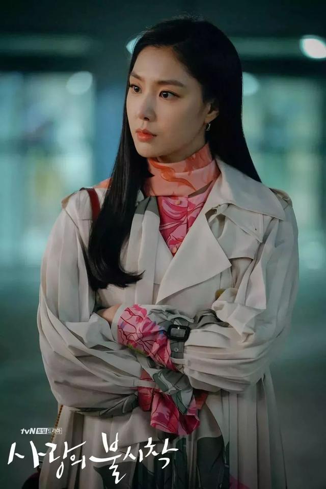 爱的迫降李政赫未婚妻的身份是什么，《爱的迫降》最吸引人的是
