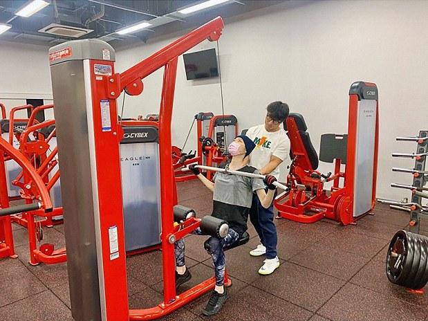 梦见游泳池，梦见游泳池有满满的水（池江璃花子抗癌这一年）