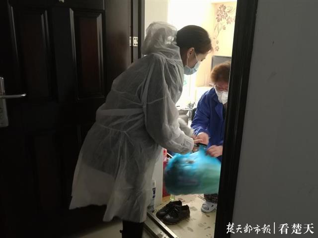 固话呼叫转移到手机，固话怎么转移到手机号码（27岁女群干接了6000多个电话）