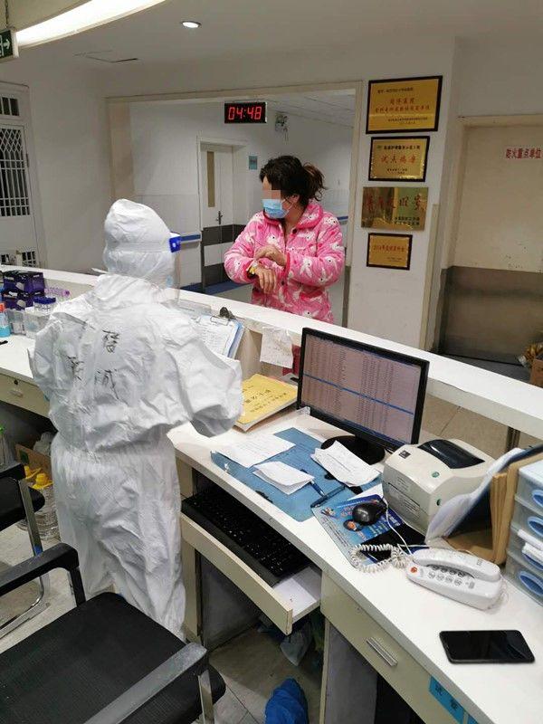 光的图片，一道光（他们的眼睛，就是一道光）