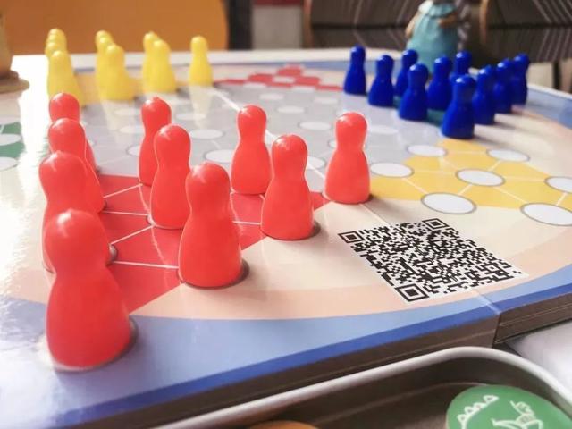 斗兽棋怎么玩，磁性斗兽棋怎么玩（6合1经典益智游戏组合棋）