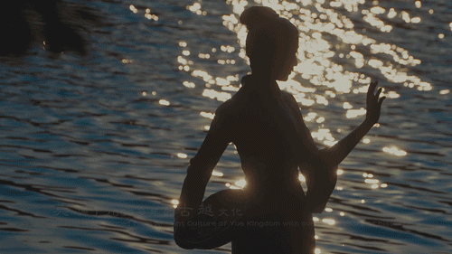 歌手张也哪一年出生，著名女歌手张也倾情唱出诸暨千年之美