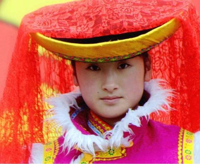 土族有什么风俗习惯，土族的风俗是什么（土族排在了我遗传距离的第一位）