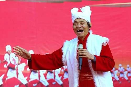 新出的陕北民歌里有信天游，看新陕北民歌怎么唱出新时代
