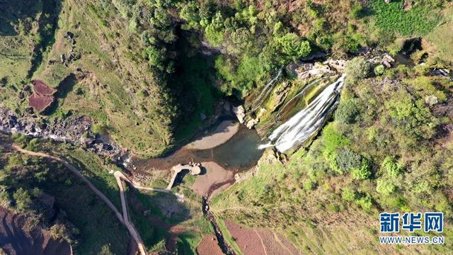 一什么瀑布，哪里有瀑布风景区（航拍云南富源跌水瀑布）