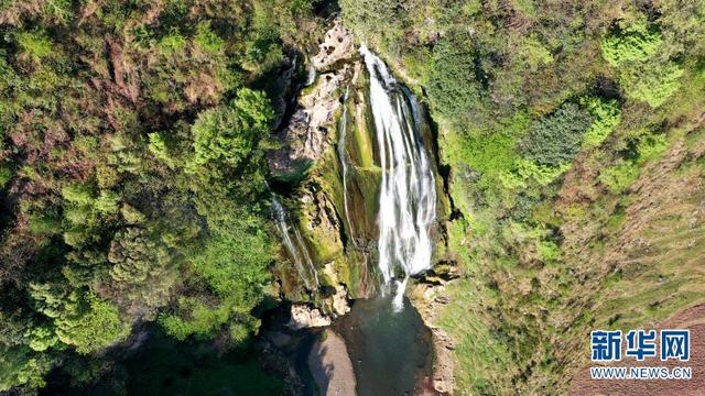 一什么瀑布，哪里有瀑布风景区（航拍云南富源跌水瀑布）