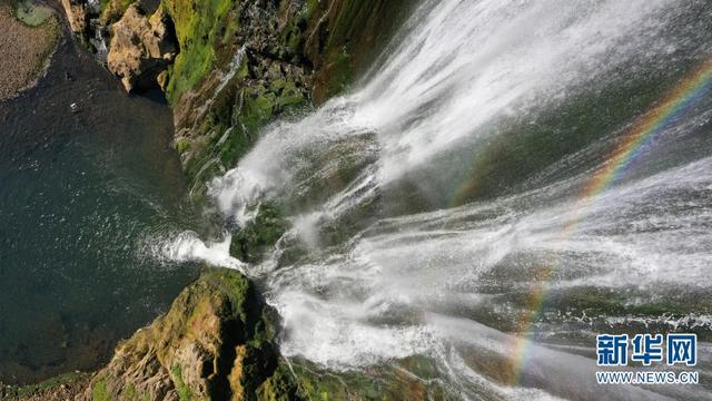 一什么瀑布，哪里有瀑布风景区（航拍云南富源跌水瀑布）