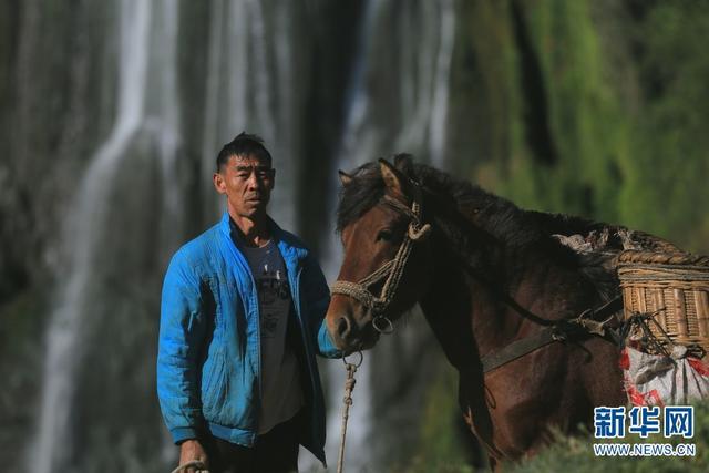 一什么瀑布，哪里有瀑布风景区（航拍云南富源跌水瀑布）