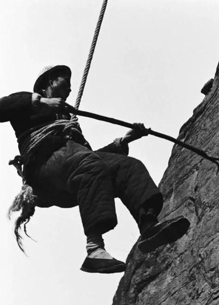 红旗渠是哪年开工哪年竣工的，红旗渠修了多少年（红旗渠总干渠竣工通水55周年听七旬老人亲述修渠故事）