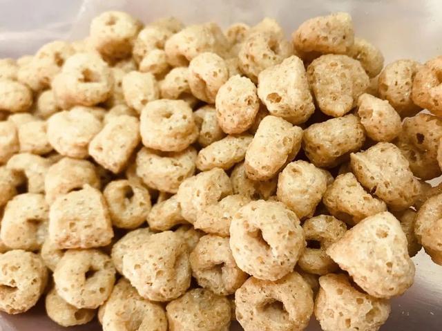 燕麦含糖量高吗，荞麦燕麦含糖量各是多少（种很多人都在买，小心越吃越胖）