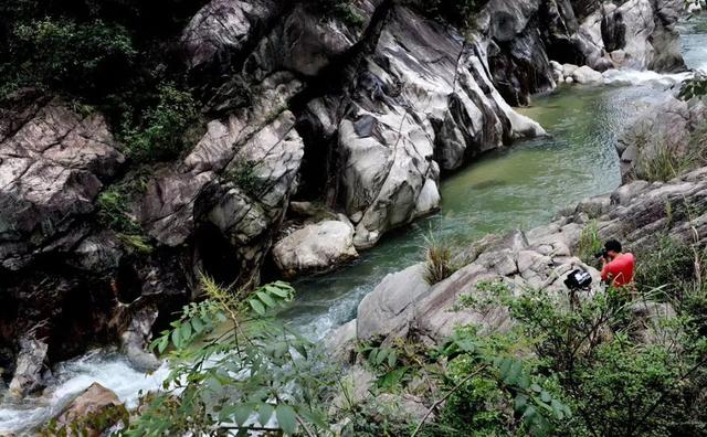 冰臼地貌形成原因，神秘的“河谷冰臼”——上犹燕子岩