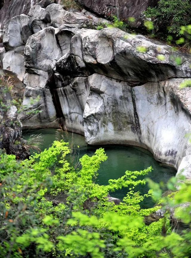 冰臼地貌形成原因，神秘的“河谷冰臼”——上犹燕子岩