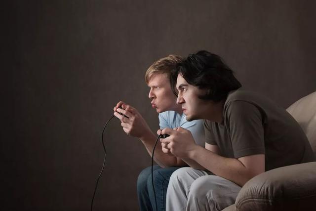 vs是什么意思网络用语，vs是什么意思网络用语（游戏必备专业术语缩写及翻译）